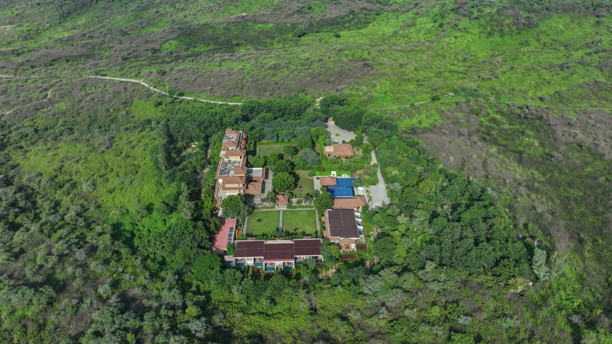 Anandam - A Luxury Resort In Udaipur Exterior foto