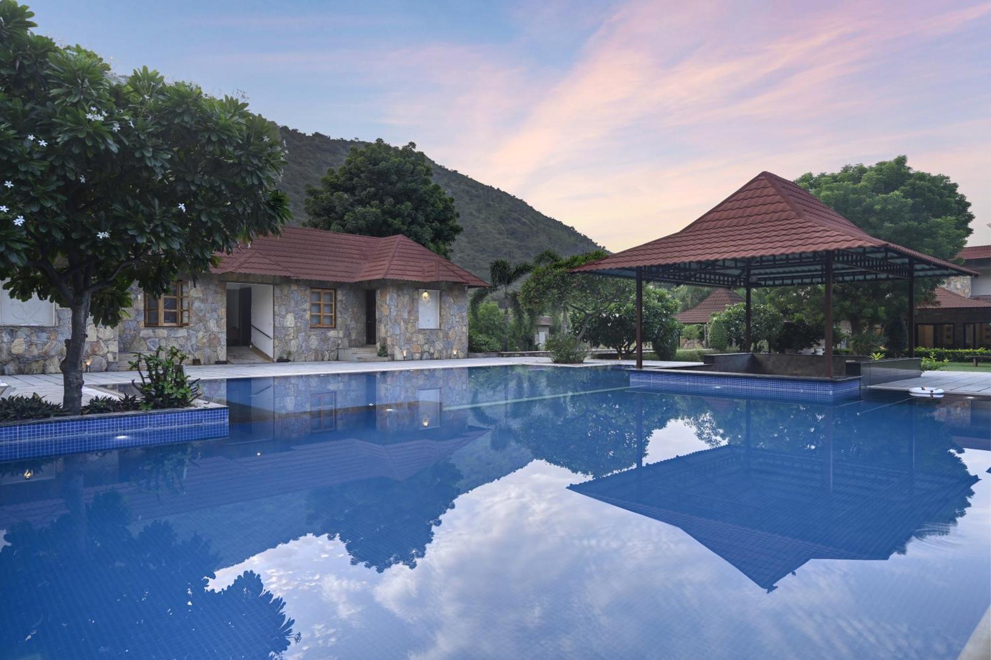 Anandam - A Luxury Resort In Udaipur Exterior foto