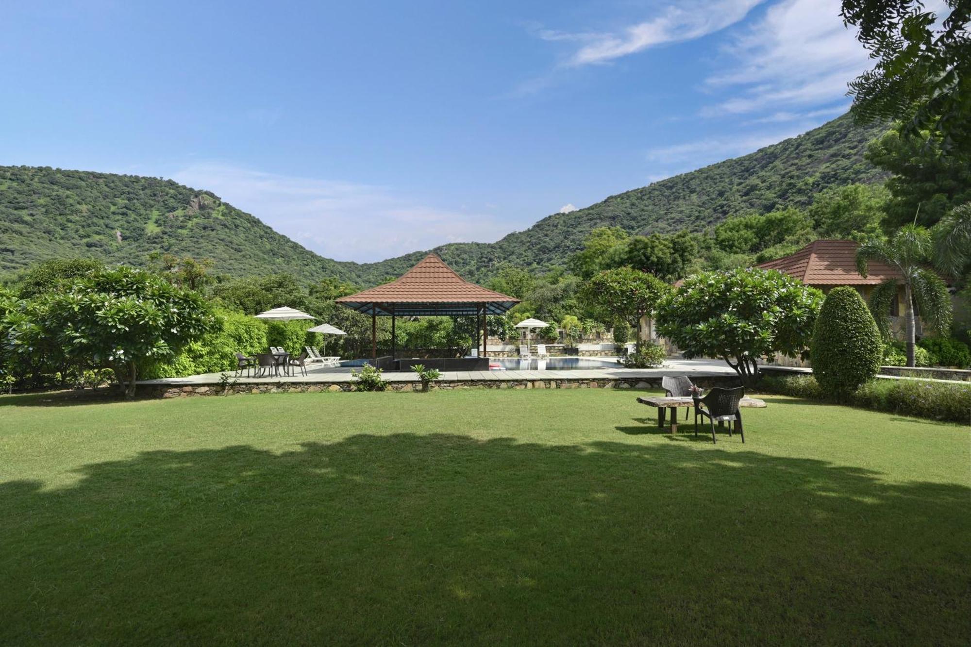 Anandam - A Luxury Resort In Udaipur Exterior foto